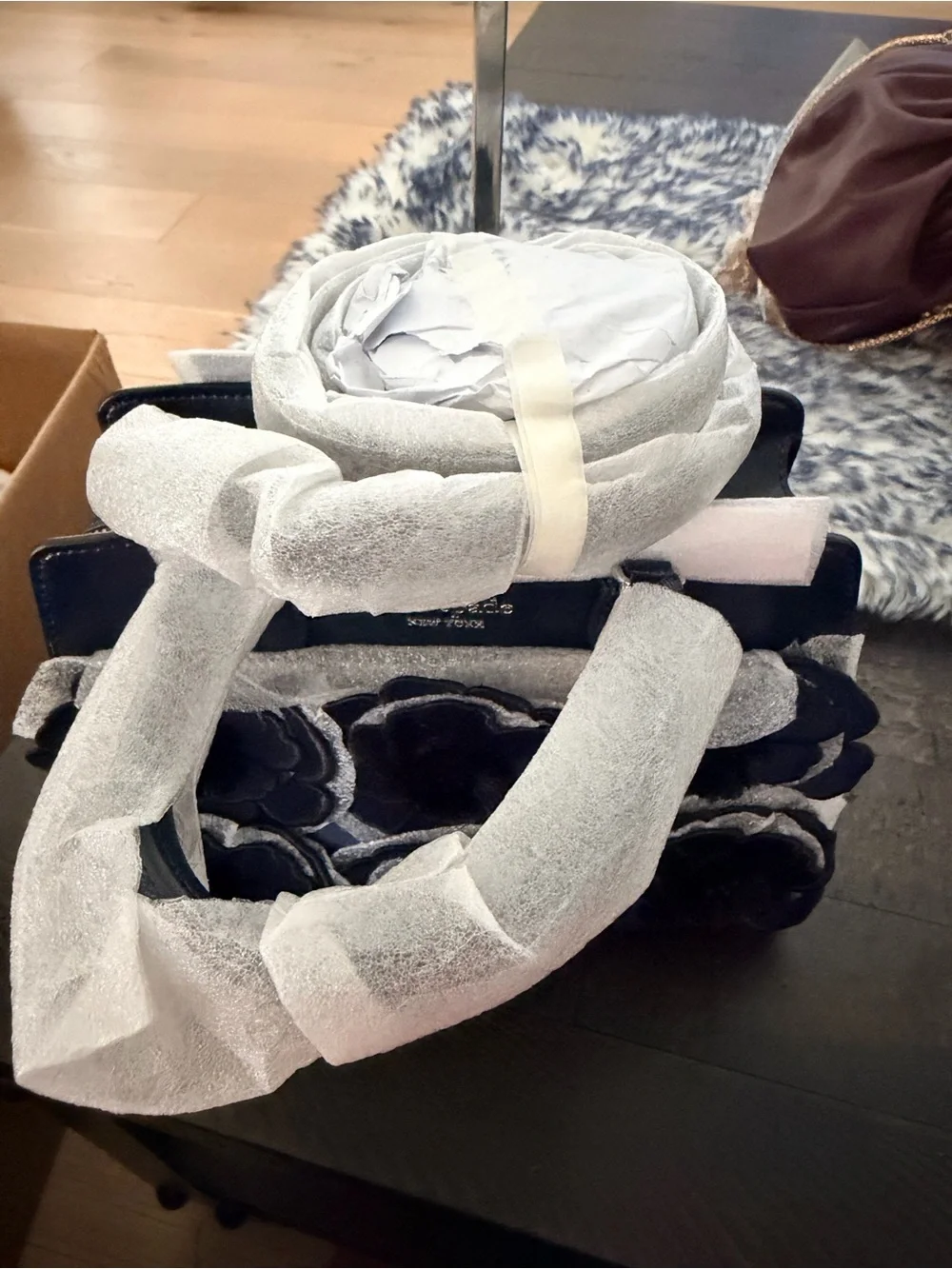 💙kate spade navy floral applique satchel with top handles